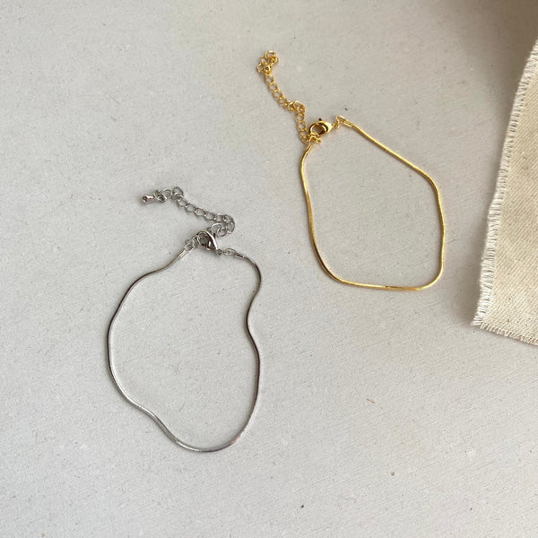 shiny thin bracelet
