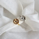 daisy motif ring