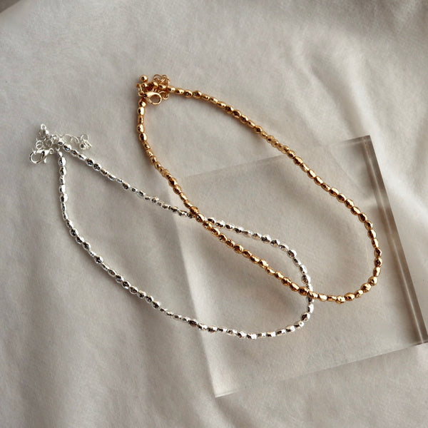 shiny pebbles necklace