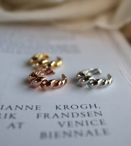 puffy twist ring