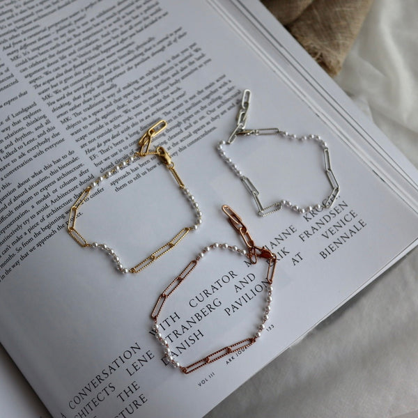 pearl chain bracelet
