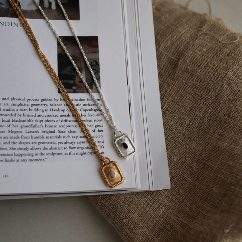 long aureola necklace