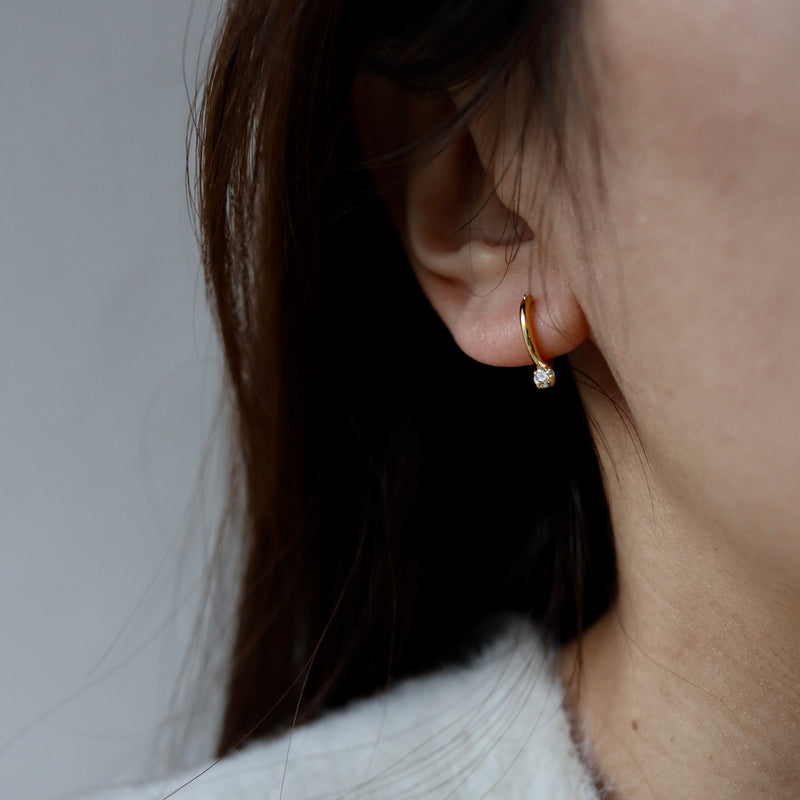 mini zir hoop pierce