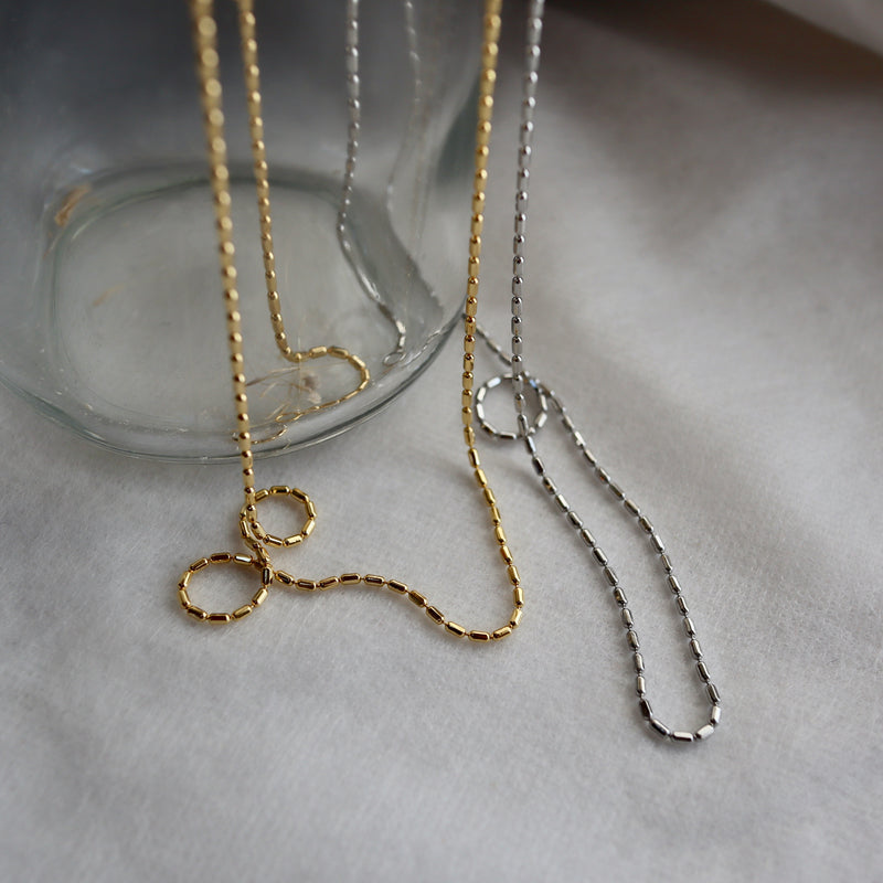 long quiet necklace