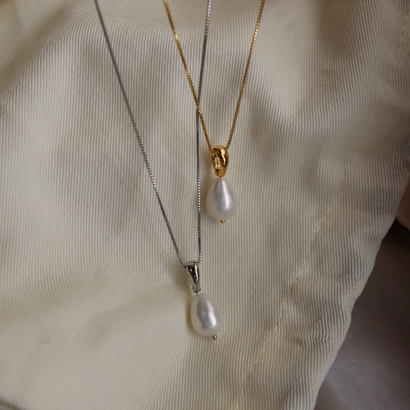 shell drop pearl necklace