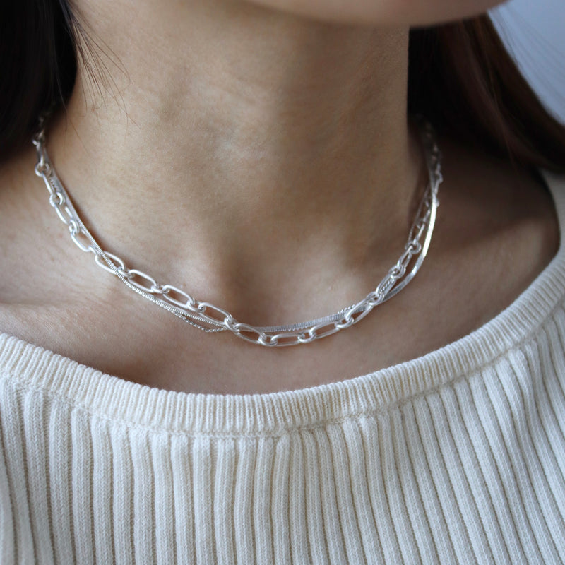 matte triple necklace