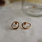 asymmetry hole pierce