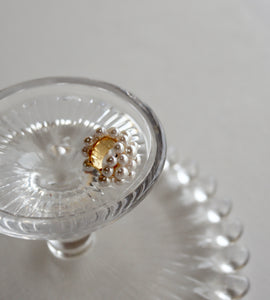 volumey pearl ear cuff