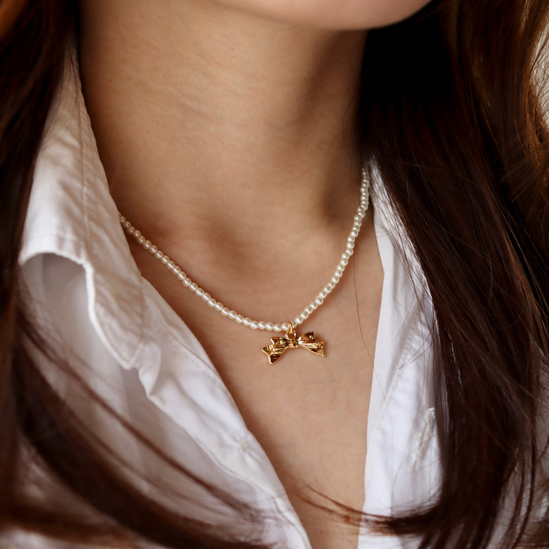 pearl & ribbon necklace