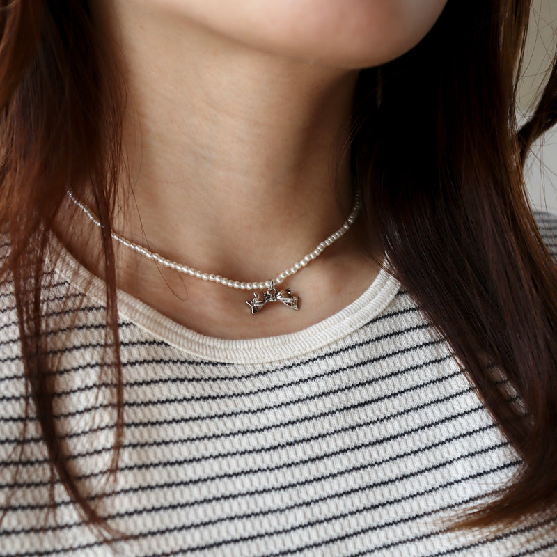 pearl & ribbon necklace