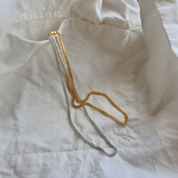 dot to line necklace