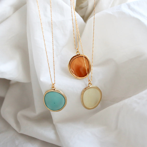 color grass necklace