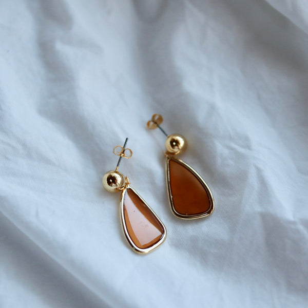 color grass pierce
