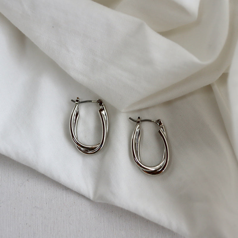 overlap ellipse pierce
