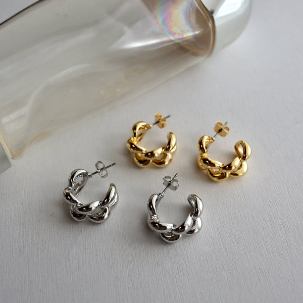 plump chain pierce