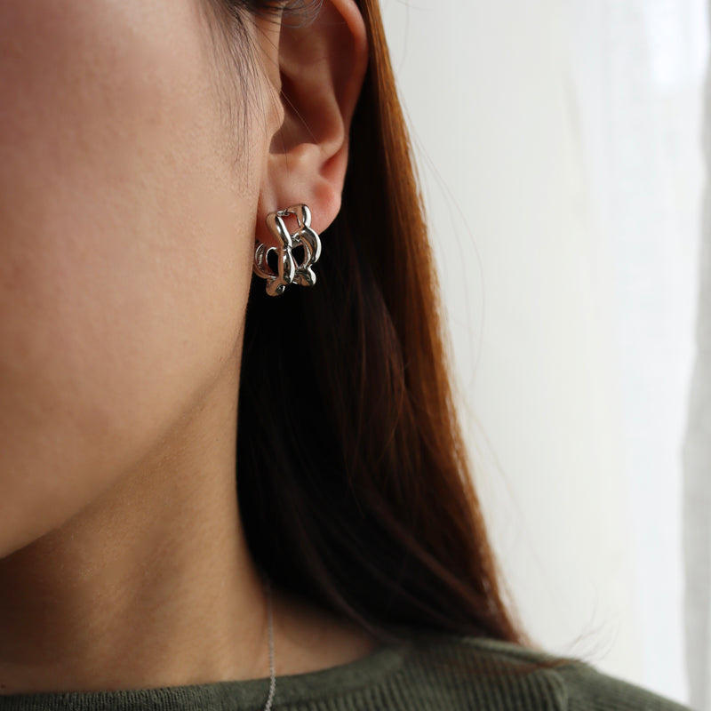 plump chain pierce