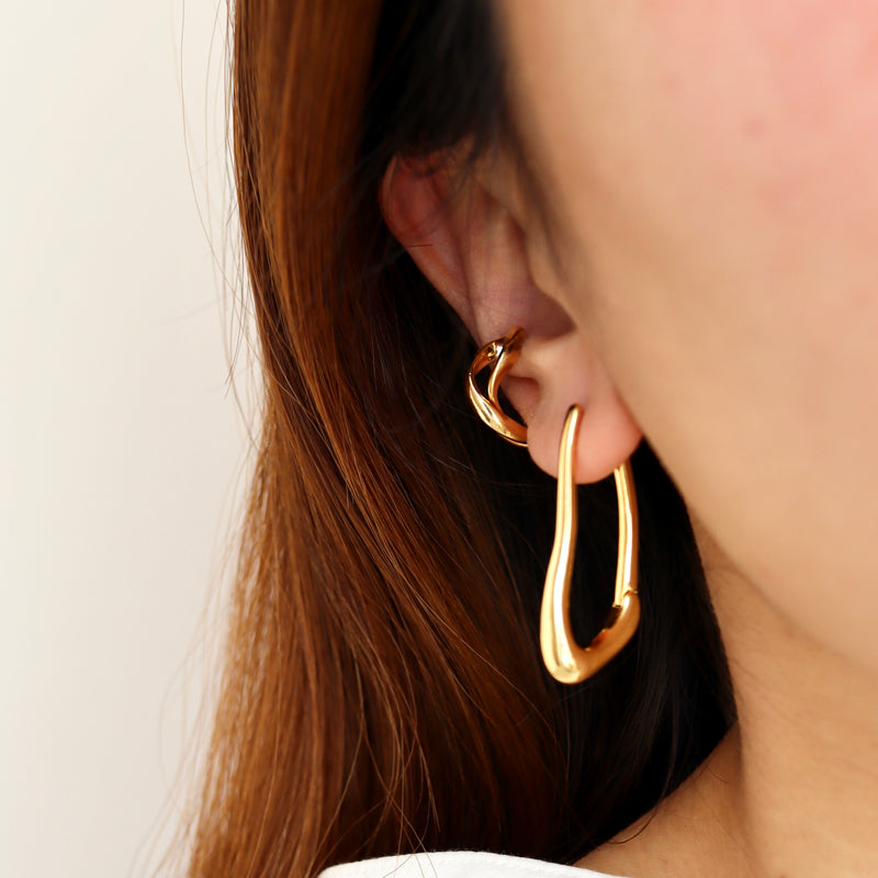 w wave ear cuff