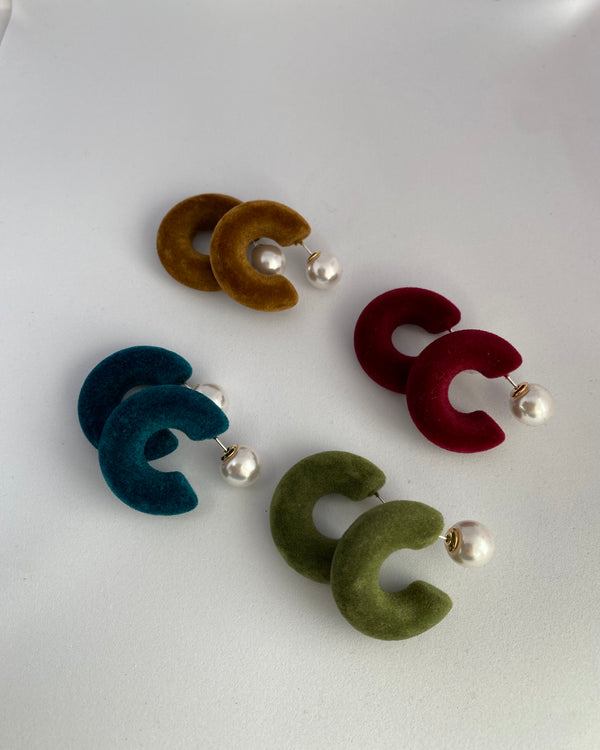 velor pearl pierce