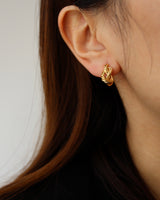 twist tie pierce