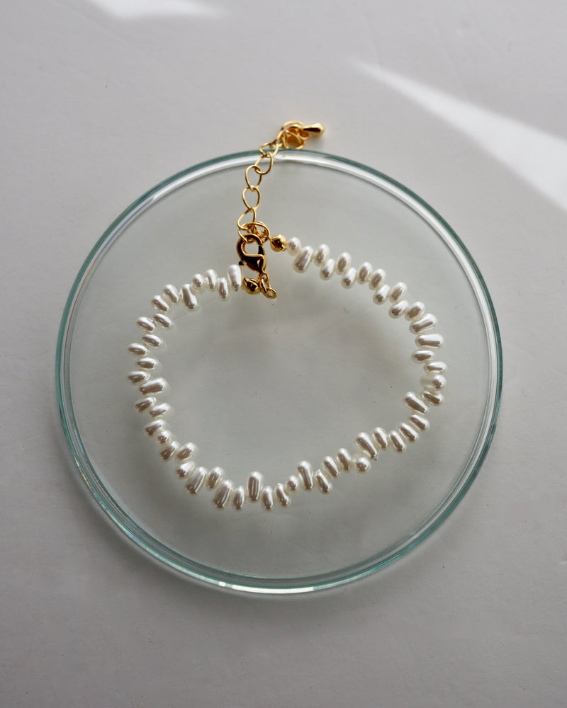 shake pearl bracelet