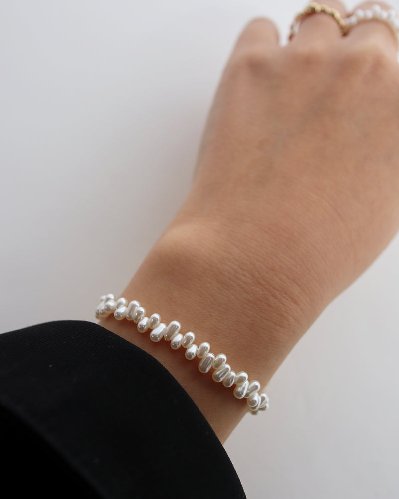 shake pearl bracelet