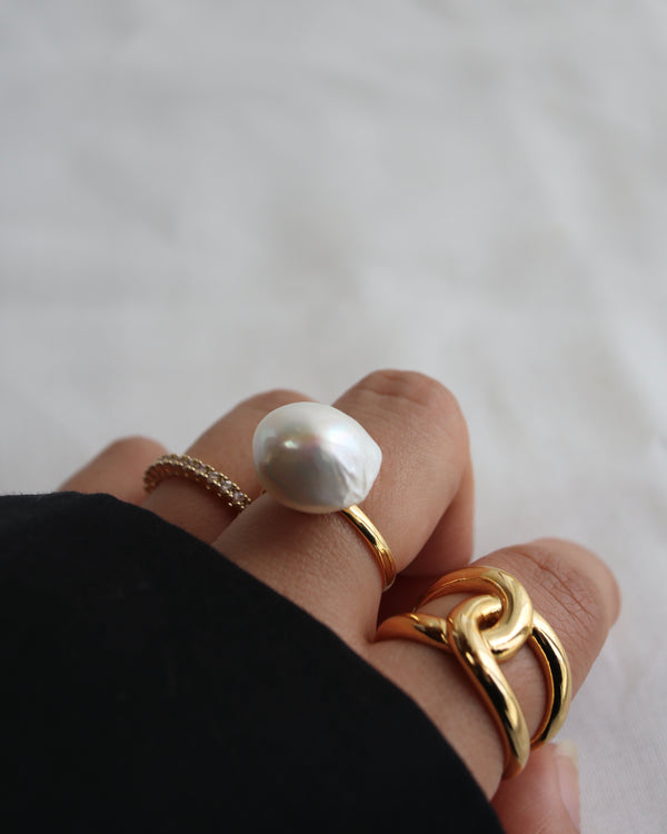 the pearl ring