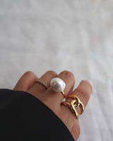 the pearl ring