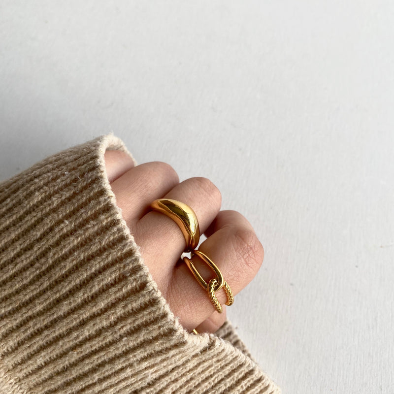 two lines ring