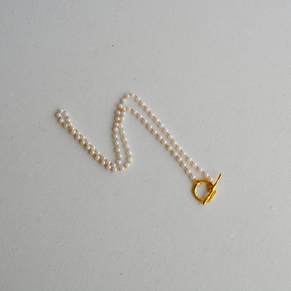 lock chain pearl necklace