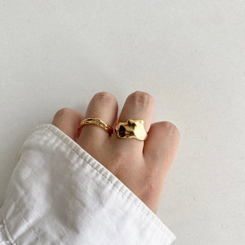 sinuous plate ring