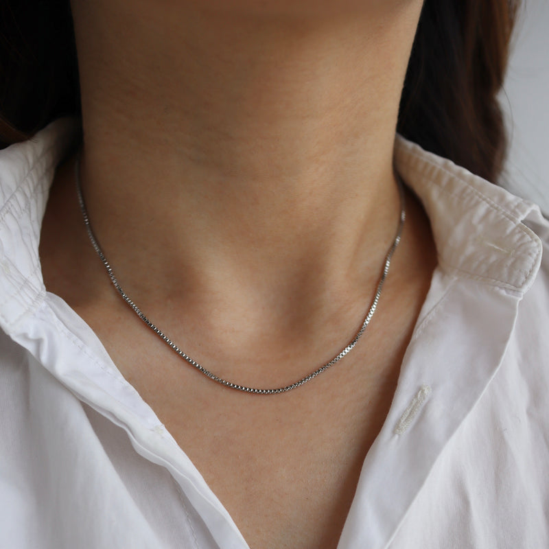 simple thin necklace