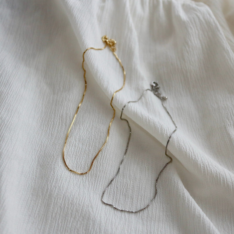 simple thin necklace