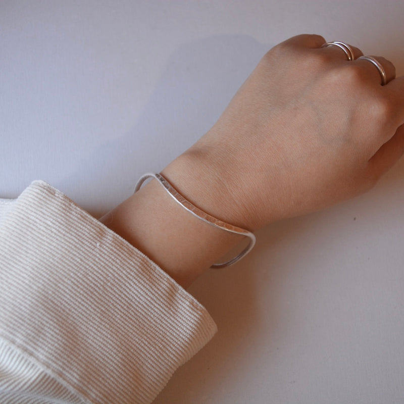 winding thin bangle