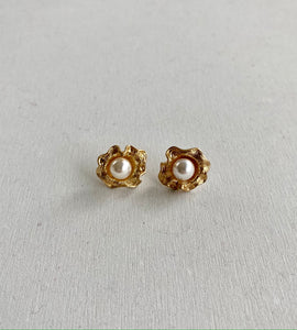 pearl in shell pierce